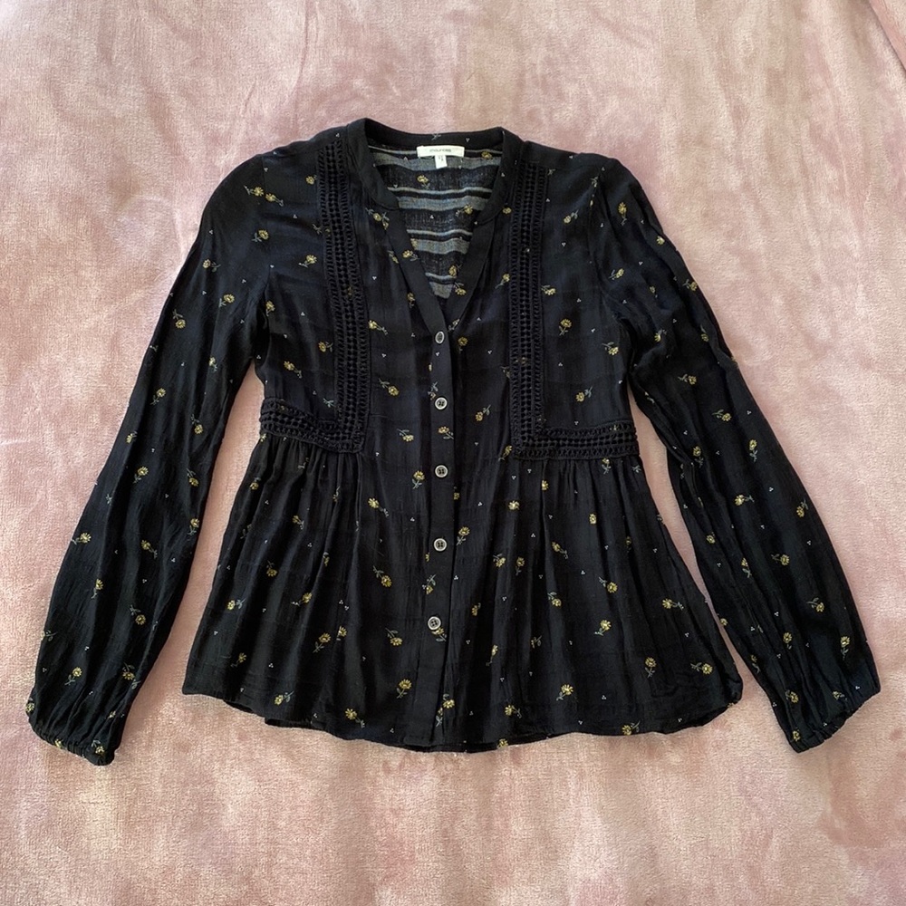 Maurices floral crochet trim button down blouse